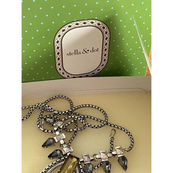 New Stella and Dot Eclipse Necklace Silver Rhinestone Horseshoe Chain Statement - Picture 3 of 9